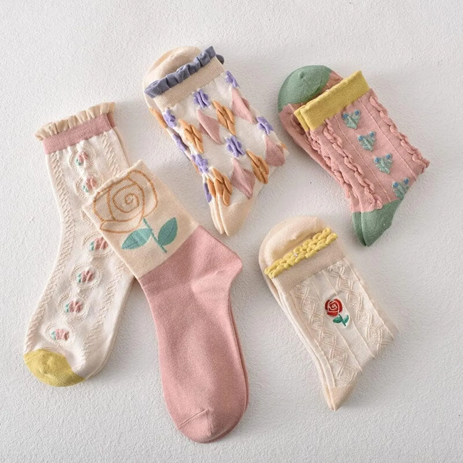 5 Pairs Womens Floral Cotton Socks,Floral Retro Style Novelty Cotton Socks,Winter Thickened Warm Women Vintage Socks